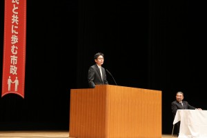 04 小比類巻議長